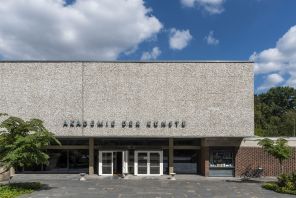 Fassade Akademie der Künste am Hanseatenweg, Berlin Fassade Akademie der Künste am Hanseatenweg, Berlin © Erik-Jan Ouwerkerk